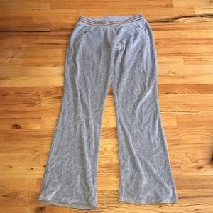 WOMENS GREY SWEATPANTS WITH GOLD BAND SIZE M